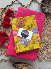 Gajri Handloom Cotton Saree With Yellow Flower Print Blouse